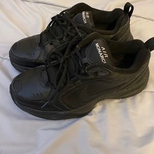 Nike Men's Air Monarch IV Training Shoes